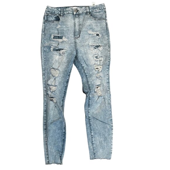 Ripped Demin Jeans - Picture 1 of 4